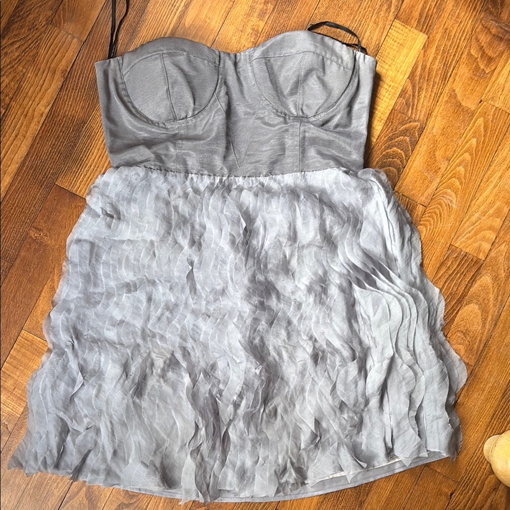 Elegant Gray Strapless Dress